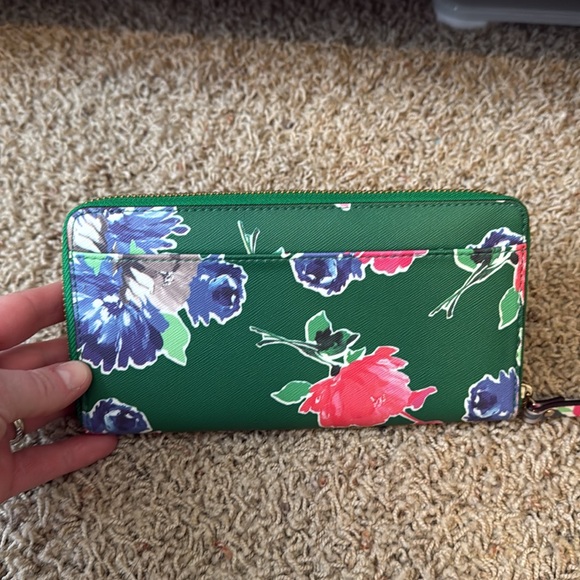 Kate Spade Wallet - Picture 3 of 6